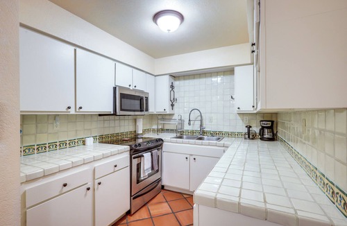 Northeast Santa Fe Condo | Cozy Southwest Style Santa Fe Condo!