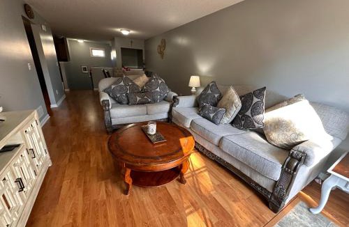 Hugo Villa | Cozy townhome