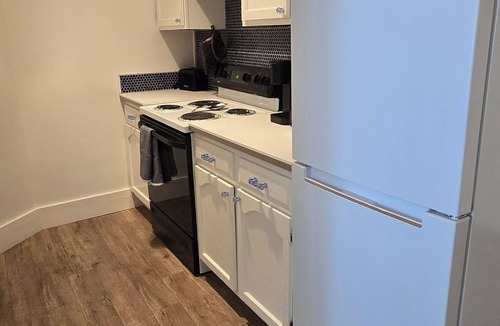 Newport Apartment | Cozy Victorian Apartment 2 near downtown