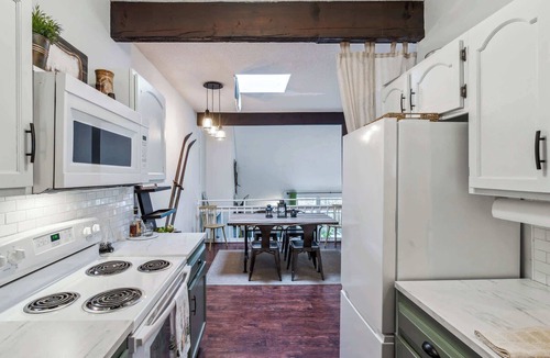 West Hartford Condo | Cozy VT Condo, Wood Fireplace - Kingswood 1C