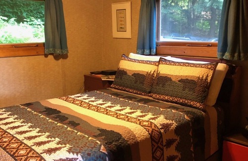 Town of Clifton House | Cranberry Lake Cozy Cabin
