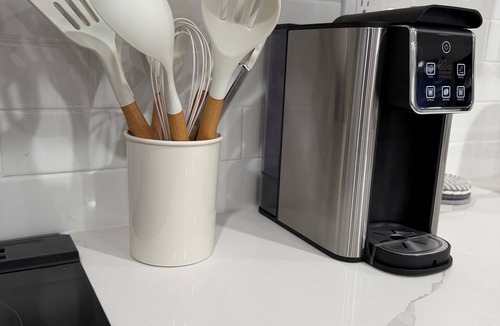 Burbank Apartment | Creative and Stylish Themed Stay