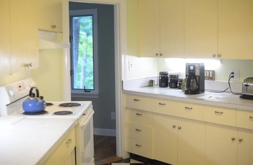 Moultonborough House | Custom house overlooking Berry Pond