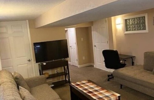 Summit Hill Apartment | Cute and quiet 1 Bedroom Apartment