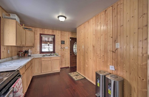 Danbury Cabin | Danbury Cabin w/Wraparound Porch on Lang Lake!