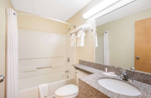 Burlington Hotel | Days Inn by Wyndham Colchester Burlington