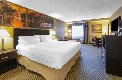 Plattsburgh Hotel | Days Inn by Wyndham Plattsburgh