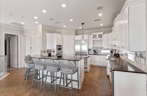 Avalon Beach Estates House | Deeded Beach, Pool, Hot Tub, LSV - Chateau Lumiere