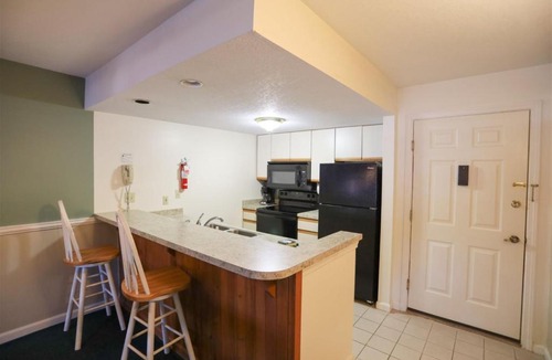 North Woodstock Apartment | Deer Park Vacation Condo Next To Recreation Center With Indoor Pool! - Dp177a
