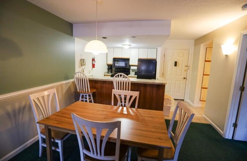 North Woodstock Apartment | Deer Park Vacation Condo Next To Recreation Center With Indoor Pool! - Dp177a