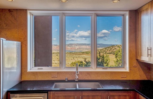 Youngsville House | Desert Elegance on Abiquiu Lake