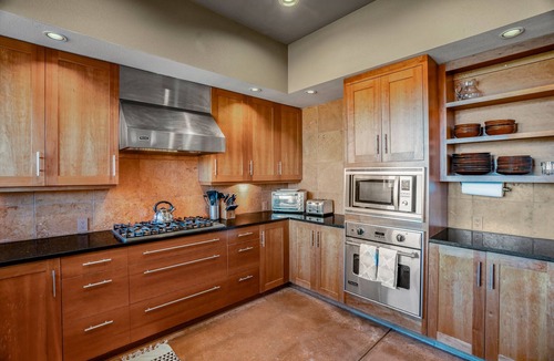 Youngsville House | Desert Elegance on Abiquiu Lake