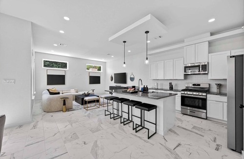 Houston House | Designer Home, Office, Galleria & NRG
