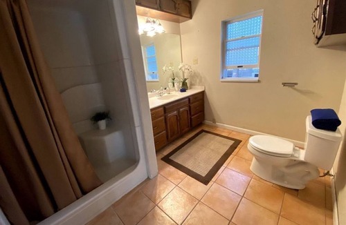 Los Alamos Apartment | Detached King Suite, Private entrance