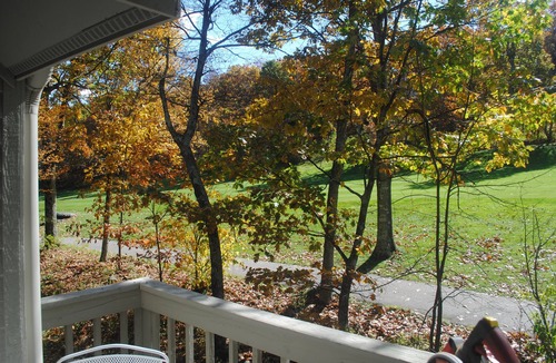 Nellysford Condo | Devil's Knob Mtn. condo on golf course with views of Shenandoah Valley