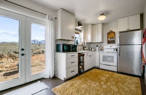 Ranchos De Taos House | Devine Casita - Stunning 360 Views! Dogs OK - Sweet Casita <1 mile to Trails