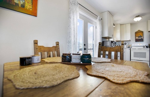 Ranchos De Taos House | Devine Casita - Stunning 360 Views! Dogs OK - Sweet Casita <1 mile to Trails