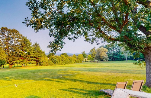 Charlotte House | Dog-friendly cottage with gorgeous setting, mountain view, deck & fireplace