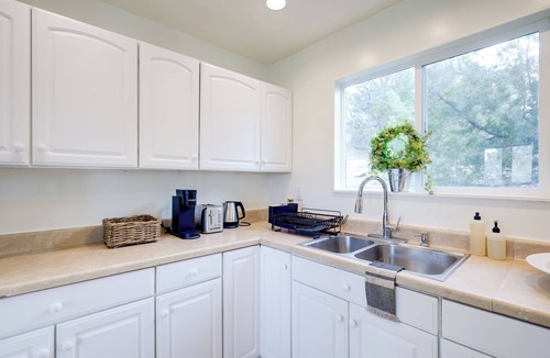 Cerrillos Cottage | Dog-Friendly Home w/Fenced Yard in Los Cerrillos