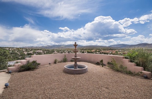 Santa Fe House | Dorthia Garden Retreat & Views | Stunning 360 View