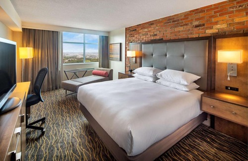 Northeast Mississauga Hotel | Doubletree by Hilton Toronto Airport, ON