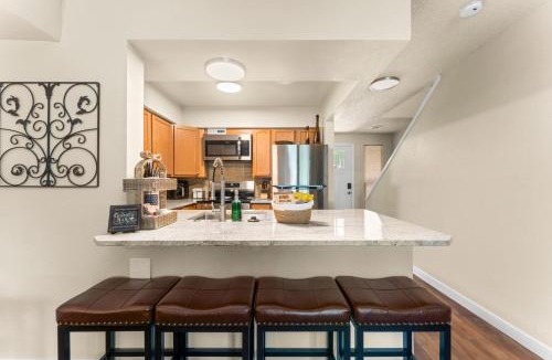 Eagle House | Downtown Eagle Haven