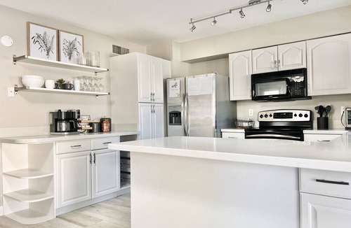 Gilbert House | Downtown Gilbert *Pet-Friendly* Getaway