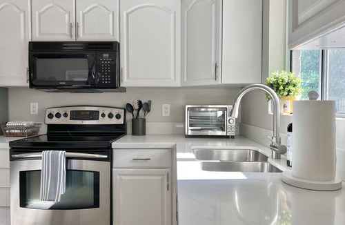 Gilbert House | Downtown Gilbert *Pet-Friendly* Getaway