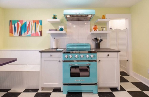 Heart of Missoula Apartment | Downtown Loft Walkable To Griz Games & Concerts
