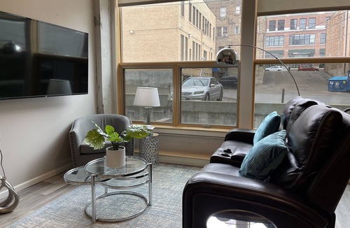 Downtown St. Paul Apartment | Downtown Saint Paul, 2 Bdrms, 2Baths at R7 Lofts