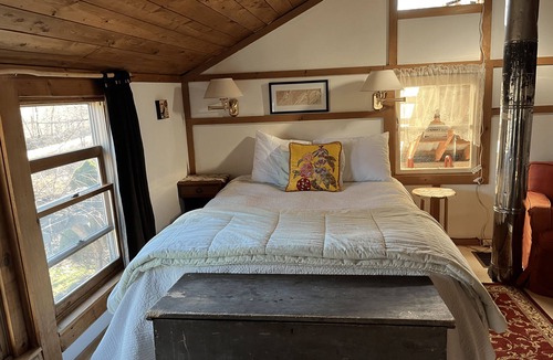 Hyde Park Cabin | Dream Cabin in charming Hyde Park with WiFi access