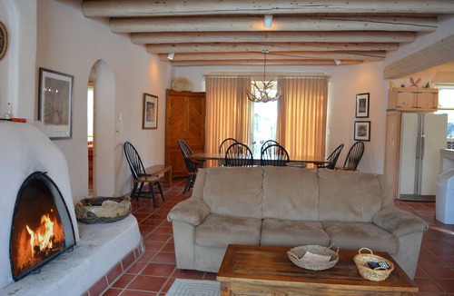 Arroyo Seco House | Dreamcatcher - mountain views fireplace hot tub wi-fi Clubhouse pool/tennis