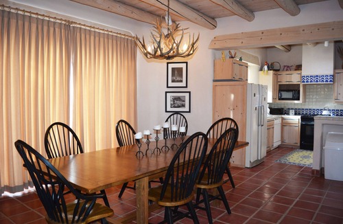 Arroyo Seco House | Dreamcatcher - mountain views fireplace hot tub wi-fi Clubhouse pool/tennis