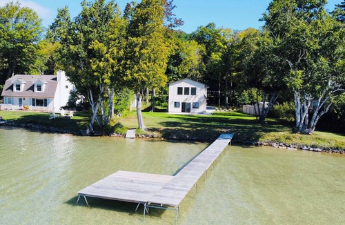 Empire House | Dune View Cottage on Little Glen
