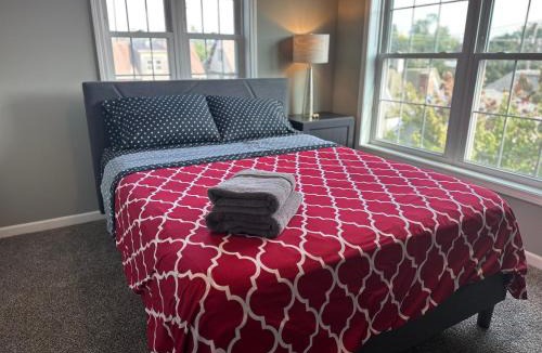 Lowry Hill East House | Dupont4 Oasis