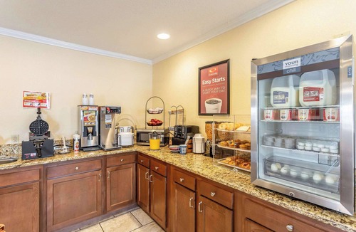 Santa Rosa Hotel | Econo Lodge
