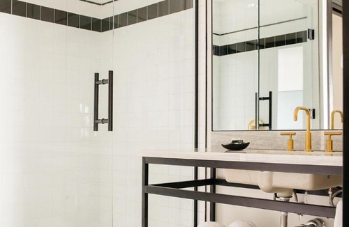 Charleston Historic District Hotel | Emeline