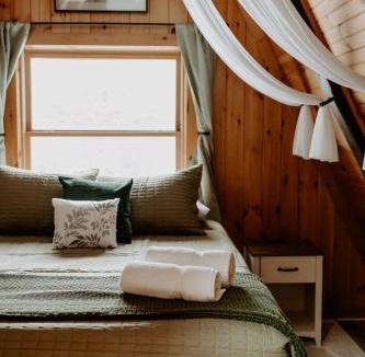Grayling Ski Chalet | Emerald Escape