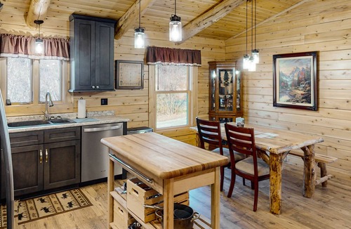 Eastern Vermont Cabin | Enchanting dog-friendly cabin with fireplace, hot tub & washer/dryer