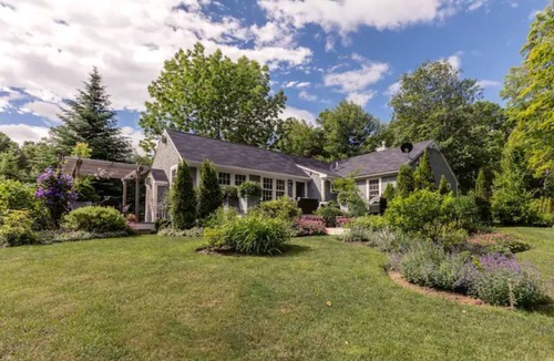 Elkins House | English Country Cottage in New Hampshire