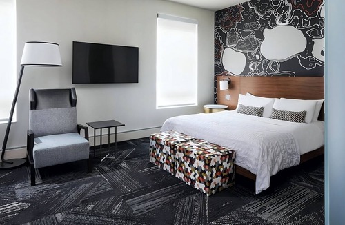 Downtown Minneapolis Hotel | Enjoy a Hassle-Free and Suiting Stay! 4 Comfortable Units, Pets are Allowed!