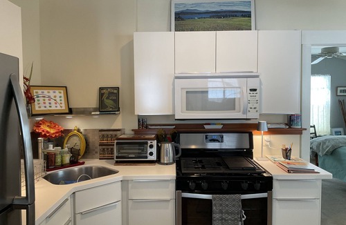 South End Apartment | Enjoy a vacay on the lake and bike path!