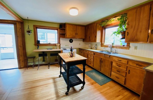 Eastern Vermont House | Entire house w/hot tub close to Stowe: Yaya's Place