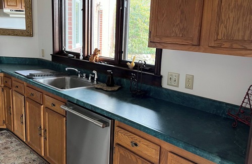 Keene Apartment | Entire private apartment suite in home with own entrance, views and private gym.