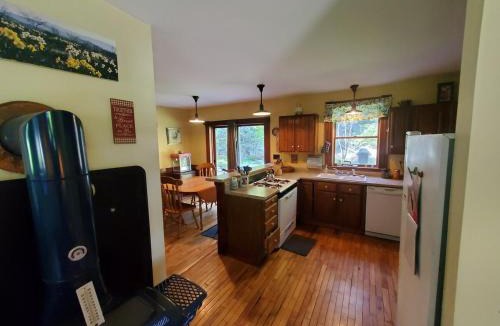 Jay House | Entire Rustic Farmhouse minutes from Jay Peak