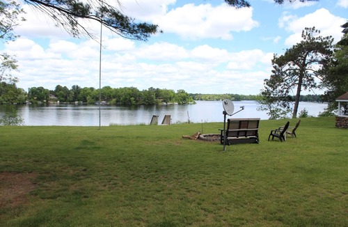Lake Wissota House | Escape to Lake Life