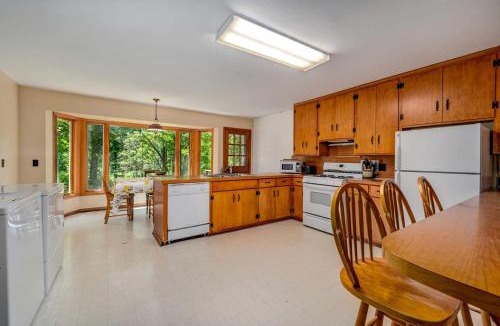St Croix Falls House | Escape to The Clubhouse, St. Croix Falls city, Wisconsin
