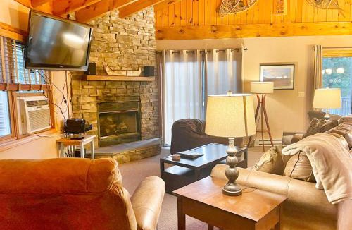 Wilmington House | Esther Mountain Chalet