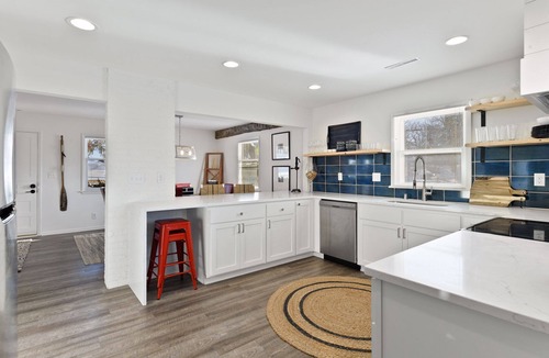 Excelsior House | Excelsior nautical themed home, with fenced yard!