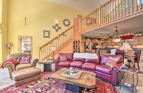 Angel Fire House | Expansive Angel Fire Retreat 1 Mi to Fishing!